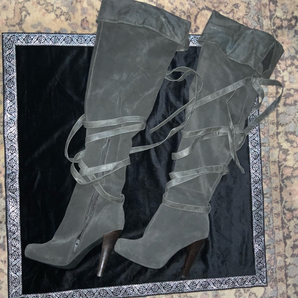 Colin Stuart High heel gray suede knee boots